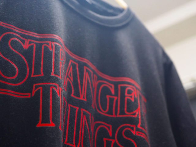 ストレンジャーシングス  STRANGER THINGS  シーズン4 Tシャツ